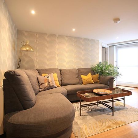 Streamside Apartments Yeovil Eksteriør billede