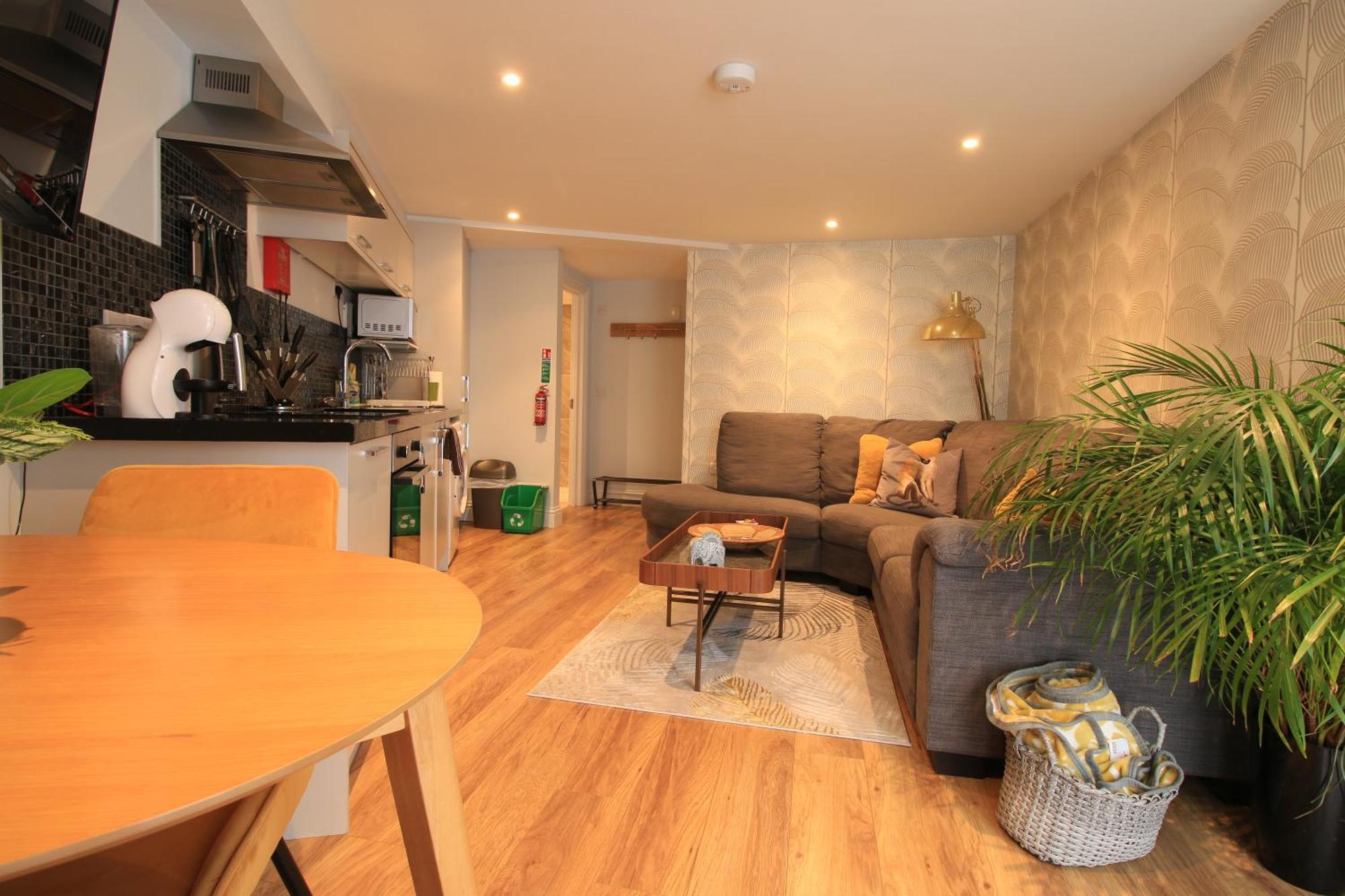 Streamside Apartments Yeovil Eksteriør billede